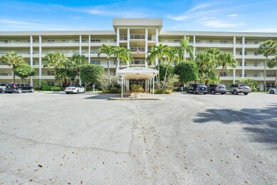804 Cypress Blvd unit 301, Pompano Beach, FL 33069 - photo 2