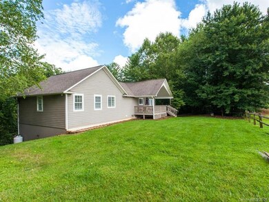 305 Shady Places Ln, Leicester, NC 28748 - photo 3