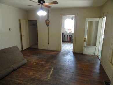 116 E 6th St, Auburn, IN 46706 - photo 5