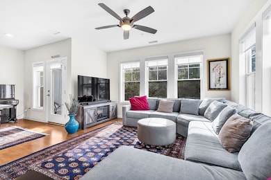 401 Emery Ln unit 213, Sudbury, MA 01776 - photo 7