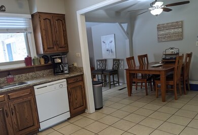 462 N Emery Ln, Elmhurst, IL 60126 - photo 7