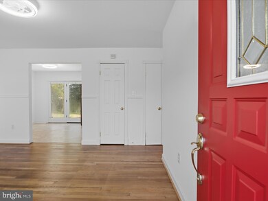 13203 Haddock Rd, Woodbridge, VA 22193 - photo 4