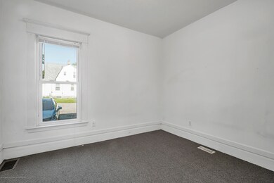 314-S-MLK-Lansing-windowstill-6