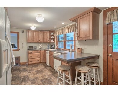 84 Standish Rd, Haverhill, MA 01832 - photo 7