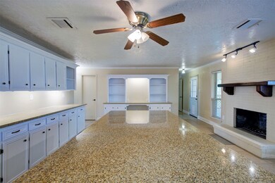 2216 N Belmont Dr, Richmond, TX 77469 - photo 3