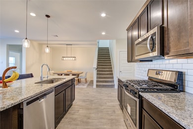 8203 Sugar Cane Ln, Rosharon, TX 77583 - photo 7