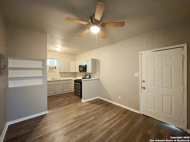 378 E Petaluma Blvd unit B, San Antonio, TX 78221 - photo 7