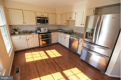 10925 Bloomingdale Dr, Rockville, MD 20852 - photo 2