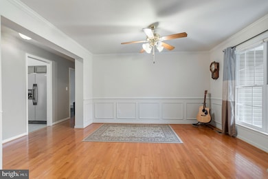 405 Harrison Cir, Locust Grove, VA 22508 - photo 6