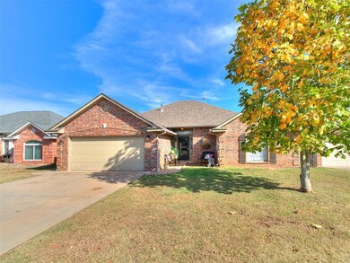 604 Loyd Ln, Moore, OK 73160 - photo 3