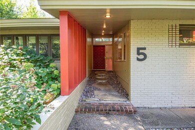 Quintessential mid century entry.