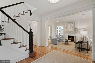 5812 Chevy Chase Pkwy NW, Washington, DC 20015 - photo 4