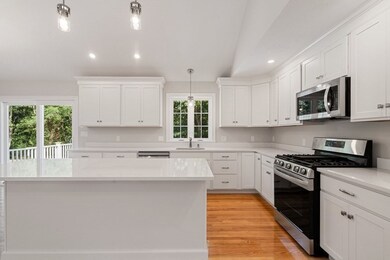 3 Roslyn St, Abington, MA 02351 - photo 2