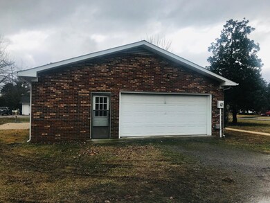 202 Ledgeview Dr, Shelbyville, TN 37160 - photo 3