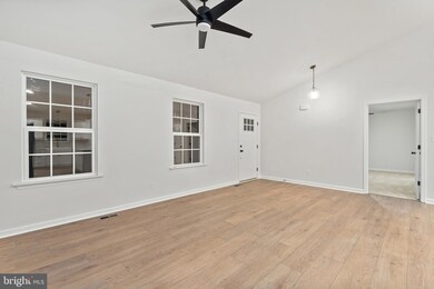 1080 Eastham Rd, Bumpass, VA 23024 - photo 5