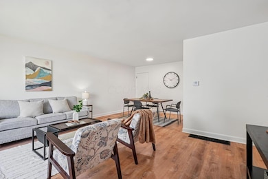 1-web-or-mls-2585-eakin-rd