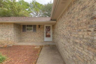 1117 Willowcreek Rd, Cleburne, TX 76033 - photo 3
