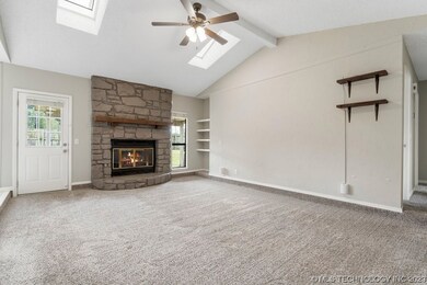 3211 S Maple Place, Broken Arrow, OK 74012 - photo 5