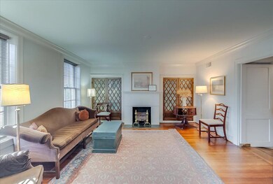 304 Wilkinson St, Frankfort, KY 40601 - photo 3