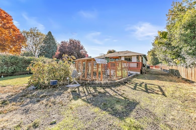 1841 Cascadia Cir, Medford, OR 97504 - photo 5