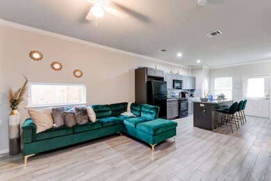 1045 Marcolin St, Houston, TX 77088 - photo 5