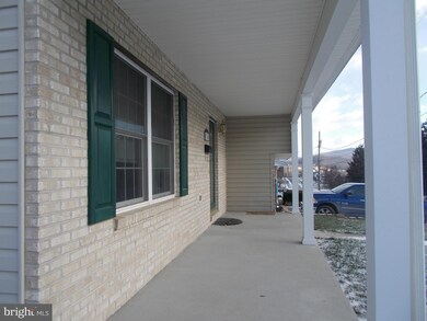 1540 Beacon St, Keyser, WV 26726 - photo 4