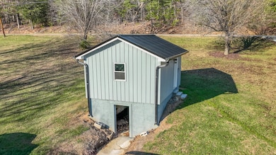1069 Pilot Knob Cemetery Rd, Berea, KY 40403 - photo 6