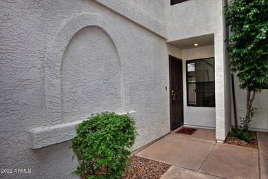 1115 W Mango Dr 004 Front Entry
