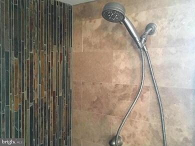 10701 Hunting Ln, Columbia, MD 21044 - photo 5