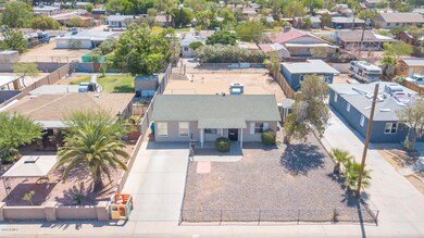 2031 N 28th Place, Phoenix, AZ 85008 - photo 7