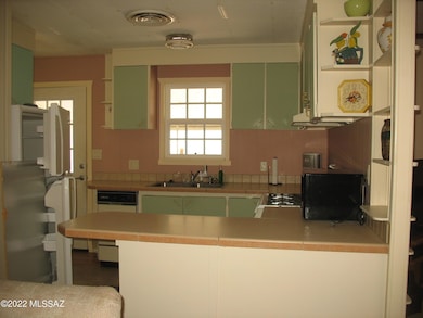 5889 Lazy S Kitchen 1
