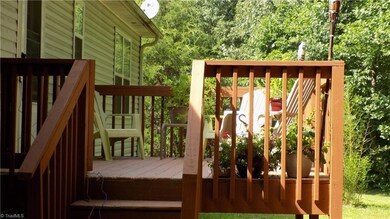 2509 Eight Oaks Dr, High Point, NC 27263 - photo 5