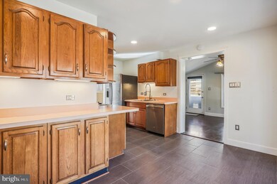 11510 Nevis Dr, Beltsville, MD 20705 - photo 6