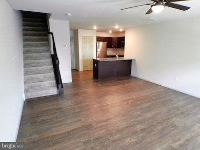 3088 Goshen Dr unit M64 L, Pennsburg, PA 18073 - photo 6