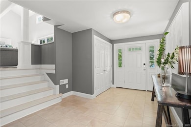 220 Burr St, Fairfield, CT 06824 - photo 2