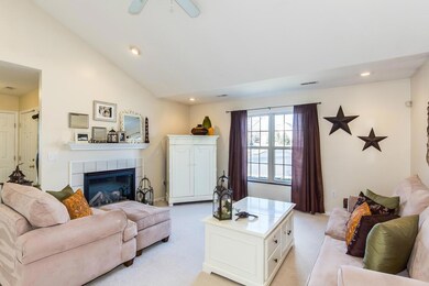 2839 Laurel Wind Blvd unit 2839, Lewis Center, OH 43035 - photo 3