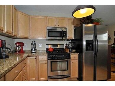 47 Berm Dr unit 47, Cumberland, RI 02864 - photo 5