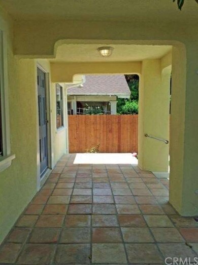 Front Porch with Spanish tile...