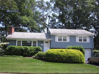 40 Cliffside Dr, Cranston, RI 02920 - photo 2