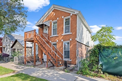 318 W 24th Place, Chicago, IL 60616 - photo 2