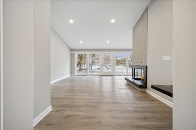 5501 Jefferson Place, Merrillville, IN 46410 - photo 7