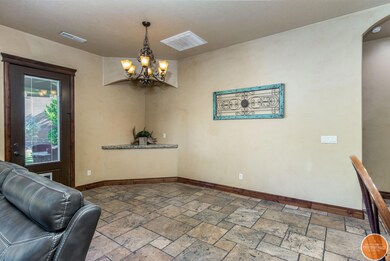 1901 S Slippery Elm Circle-20