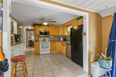204 Harmony Ct, Warwick, RI 02889 - photo 6