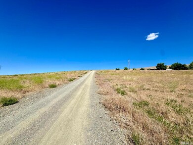 4890 Brayton Rd, Winnemucca, NV 89445 - photo 2