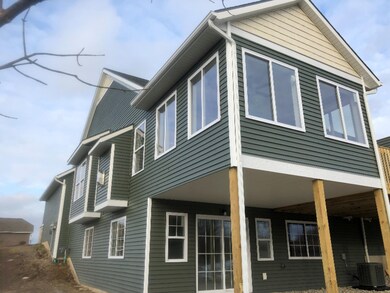 10222 Sun porch picture side