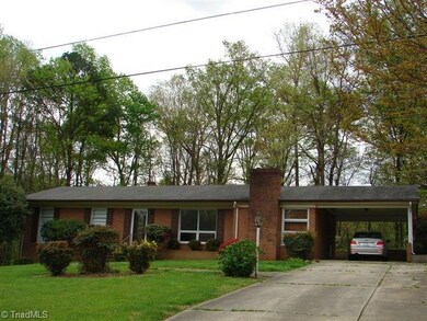 623 Crystal Wood Rd, Asheboro, NC 27205 - photo 3