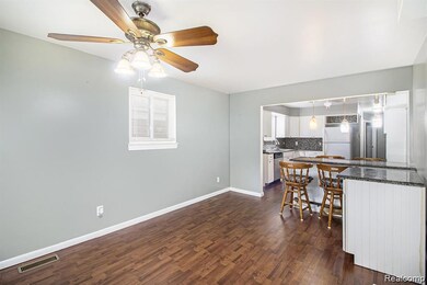 5613 Bedford St, Dearborn Heights, MI 48125 - photo 4