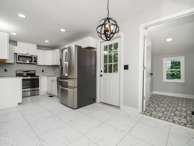 8-web-or-mls-4428 W River-13