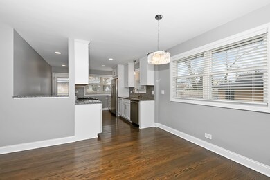 979 S Saylor Ave, Elmhurst, IL 60126 - photo 6