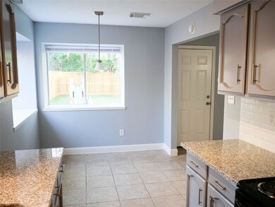 5335 Bulen Ave, Friendswood, TX 77546 - photo 5